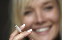 Nový výzkum českých vědců: Kouření zhoršuje depresi! A zkracuje život o 20 let!