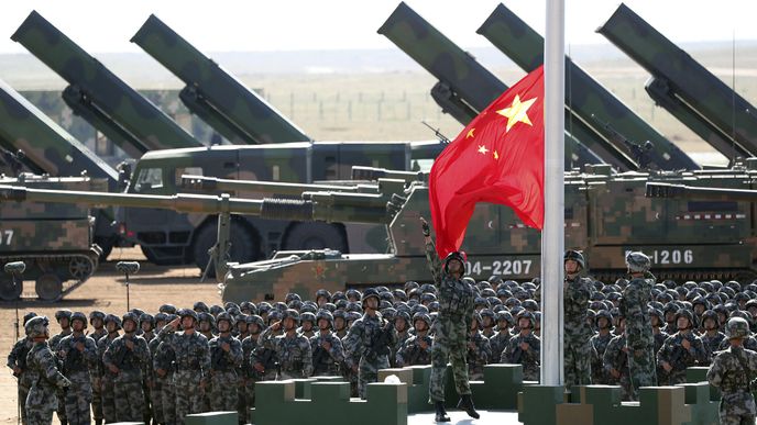 Demonstrace čínské vojenské síly