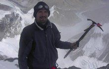 Čech vystoupil na Everest! Potvrdil to soud!