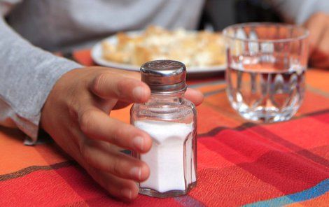 Moc soli škodí zdraví, málo ale taky!