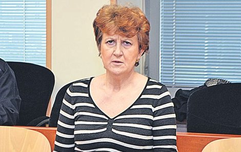 Obžalovaná zdravotní sestra Věra M. je nyní stíhána na svobodě.