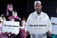 Čeští muslimové odhalili tváře a protestují proti terorismu: Ne mým jménem!