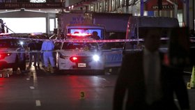 V New Yorku byli postřeleni dva policisté.