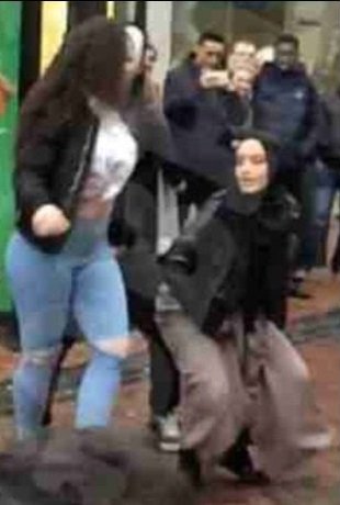 Muslimka si za twerkování na ulici vysloužila výhrůžky smrtí.