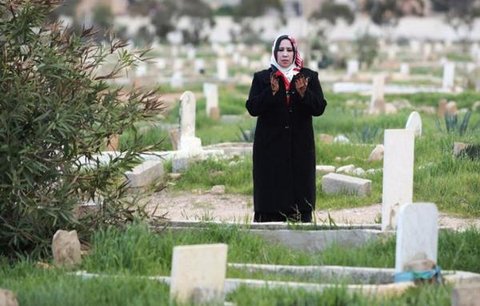 Starostka zakázala muslimský hřbitov: Muslimy přirovnala k Jezinkám...
