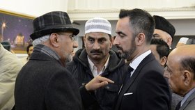 Muslimský právník Aamer Anwar odsoudil islámský extremismus. Chodí mu výhrůžky smrtí.