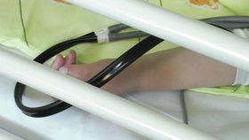 Hrůza na plovárně v Bánské Bystrici. Úchyl zfetoval holčičku (7) čokoládou
