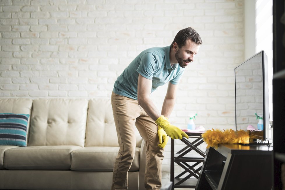 Výzkumy amerických vědců prokazují, že dělba domácích činností vede ke spokojenosti obou partnerů. (ilustrační foto)