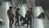 „Táta“ (21) s kočárkem v metru na Jiřáku napadl cestujícího: Byl opilý, hrozí mu tři roky vězení