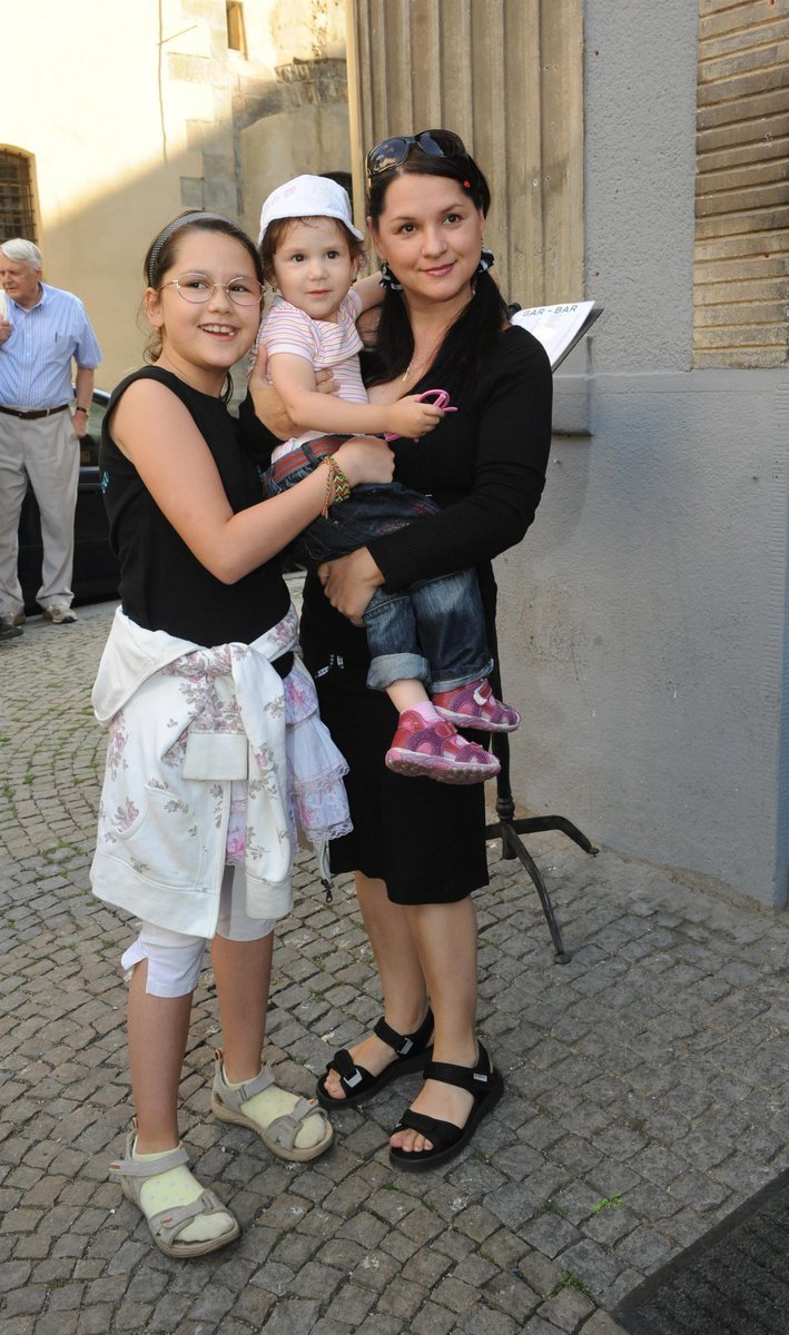Magda Malá s dcerami