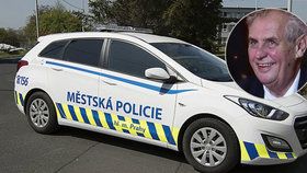 Zmateného muže v Nuslích zadrželi strážníci: „Čekám na ochranku prezidenta Miloše Zemana,“ vykřikoval