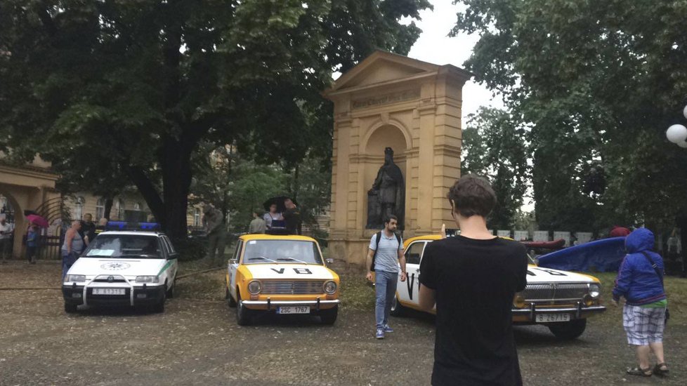 Ošklivé počasí Pražany neodradilo. V policejním muzeum bylo narváno!