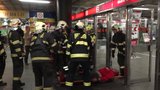 VIDEO: Křik a panika! V pražském metru „umírali“ lidé. Policisté, hasiči i záchranáři se cvičili na teroristický útok