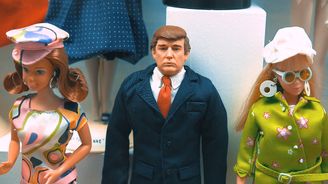 2000 let stará panenka i Donald Trump v obležení barbín. Pražské muzeum hraček zabaví každého