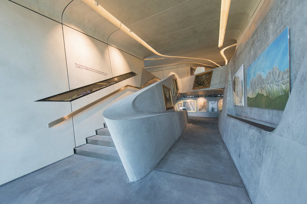 Stěny, stropy a další prvky nového muzea jsou odlité z betonu.