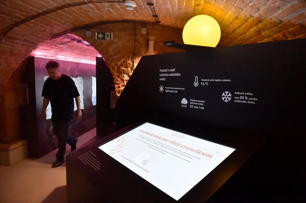 Opravy prostor Muzea vinařství, zahradnictví a krajiny ve Valticích na Břeclavsku přišly na 57 milionů. Modernizované muzeum má i tři nové expozice.