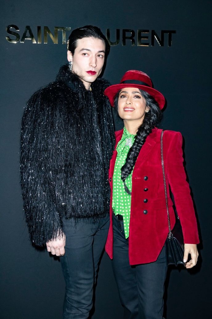 Ezra Miller s herečkou Salmou Hayek