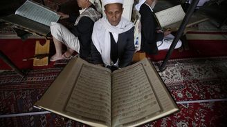 Posvátná kniha islámu. Co ovlivnilo vznik koránu a proč se na jeho výkladu muslimové neshodnou