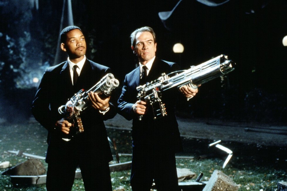 Will Smith a Tommy Lee Jones ve filmu Muži v černém