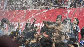 Vodní festival Atā Thingyan oslavuje v Myanmaru nový rok.