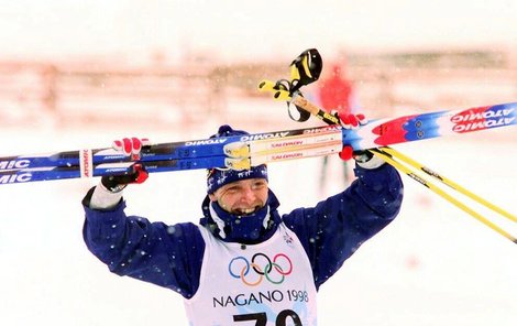 Nejslavnější okamžik kariéry: Myllylä jako olympijský vítěz v Naganu.