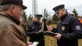 Tragédie při lovu na divočáky v Ostravě: Myslivci omylem zastřelili rybáře?!