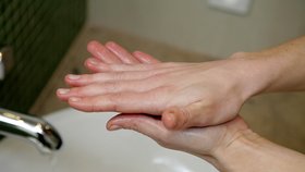 Myjete si správně ruce?