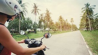 Na motorce po severním Thajsku: Za horským kmenem do vesnice Akhů a bizarním uměním do Černého domu