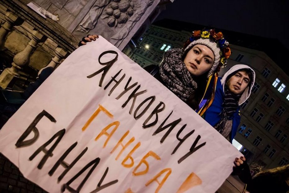 Na náměstí se shromáždili Ukrajinci i Češi. (autor: Martin Kopáček)