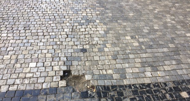 V pražské ulici Na Příkopě se nachází nebezpečný úsek pro chodce.