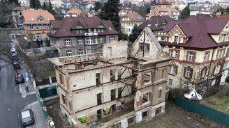 Ivana Tykač koupila slavnou pražskou vilu. Kdysi ji téměř zbourala firma napojená na rodinu Kočkových Ivana Tykač koupila slavnou pražskou vilu. Kdysi ji téměř zbourala firma napojená na rodinu Kočkových