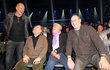 Na zápas se přijely podívat i velké evropské celebrity: (zleva) Sting, Claude Brasseur, Jean-Paul Belmondo, Jean Reno