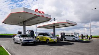 Dvě pětiny Čechů můžou okamžitě přejít na elektromobil, tvrdí výzkum E.ONu a Volkswagenu Dvě pětiny Čechů můžou okamžitě přejít na elektromobil, tvrdí výzkum E.ONu a Volkswagenu