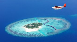 Maledivy jsou rájem pro potápěče, surfaře i milovníky jiných sportů