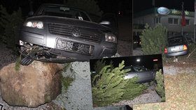 Další pirát silnic ujížděl před policií: Muž z Náchodska skončil po honičce ve větvích stromu