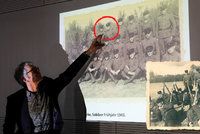 Neznámé snímky nacistického tábora pomohly usvědčit dozorce. Vězení se nedožil