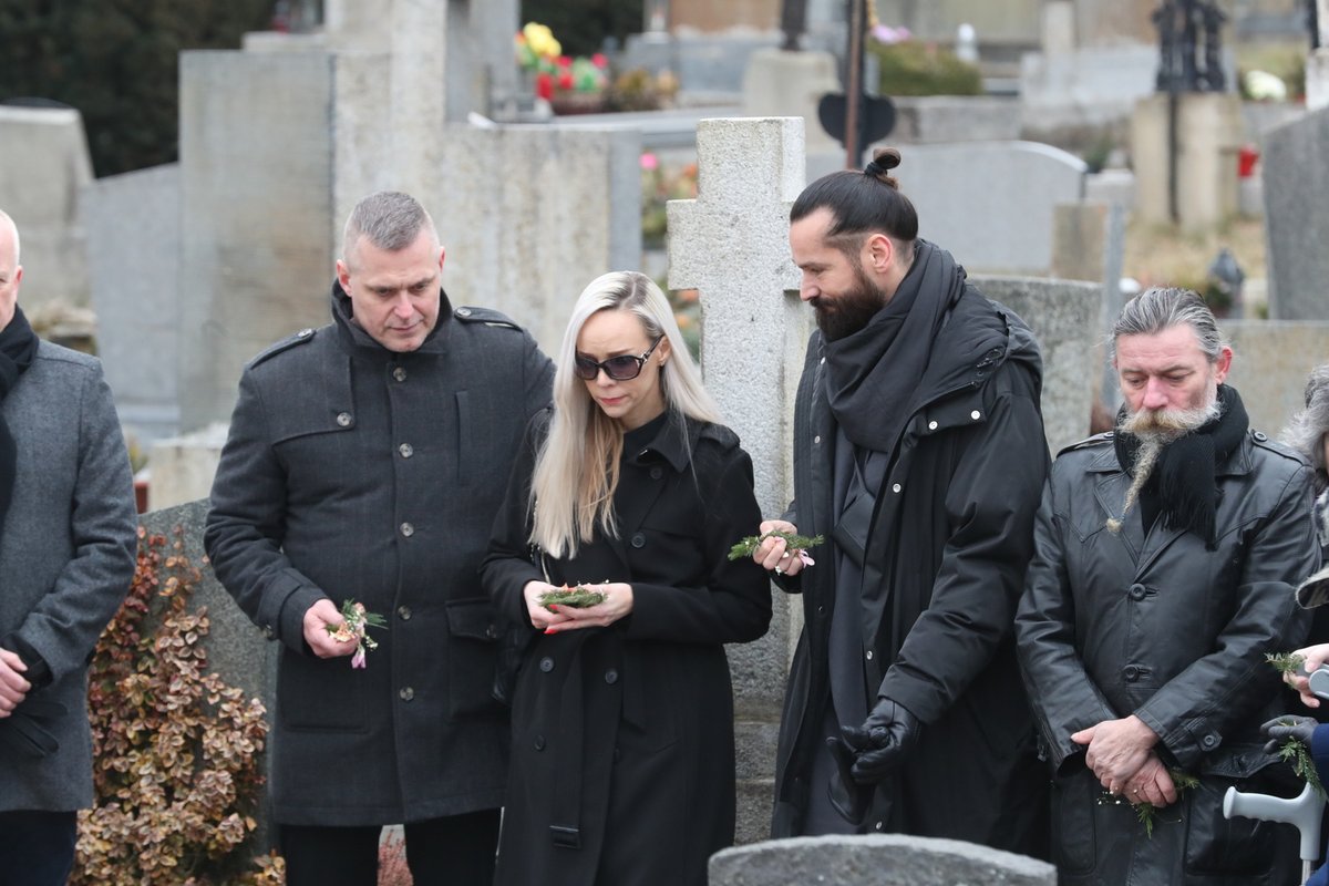 Pohřeb Nadi Urbánkové - dcera Jana Fabiánová