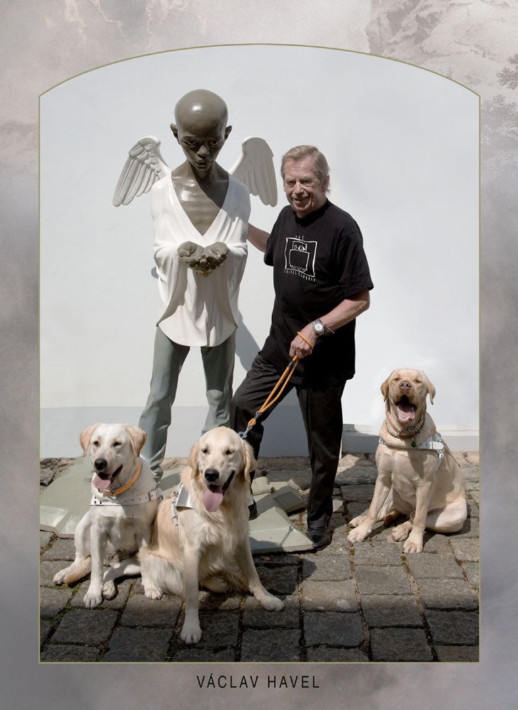 Exprezident Václav Havel povolal na pomoc nevidomým ke psí smečce i anděla »strážného«.