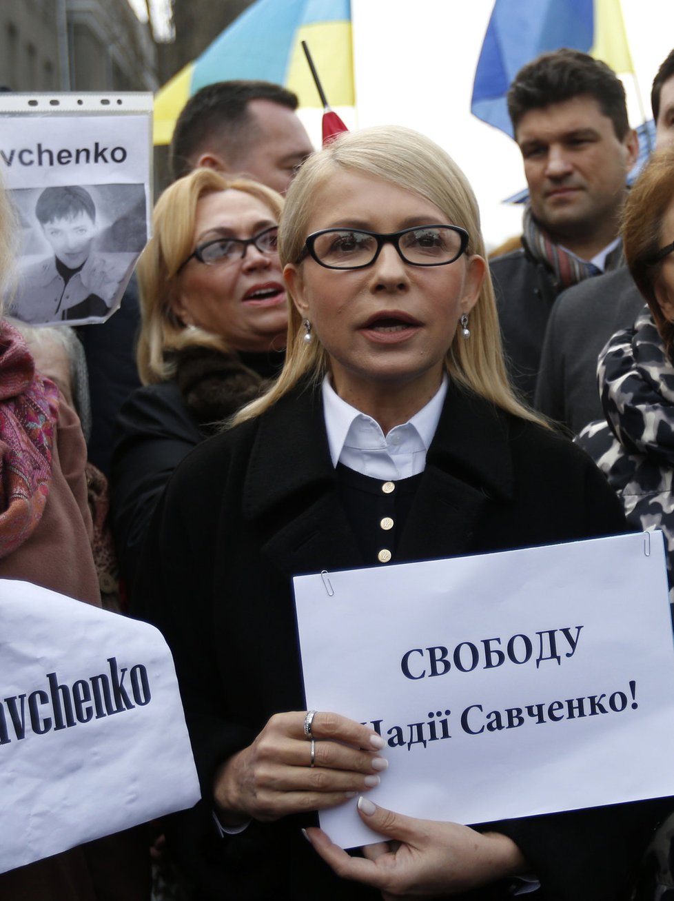 Ukrajinská politička Julija Tymošenková na protestu na podporu pilotky Savčenkové