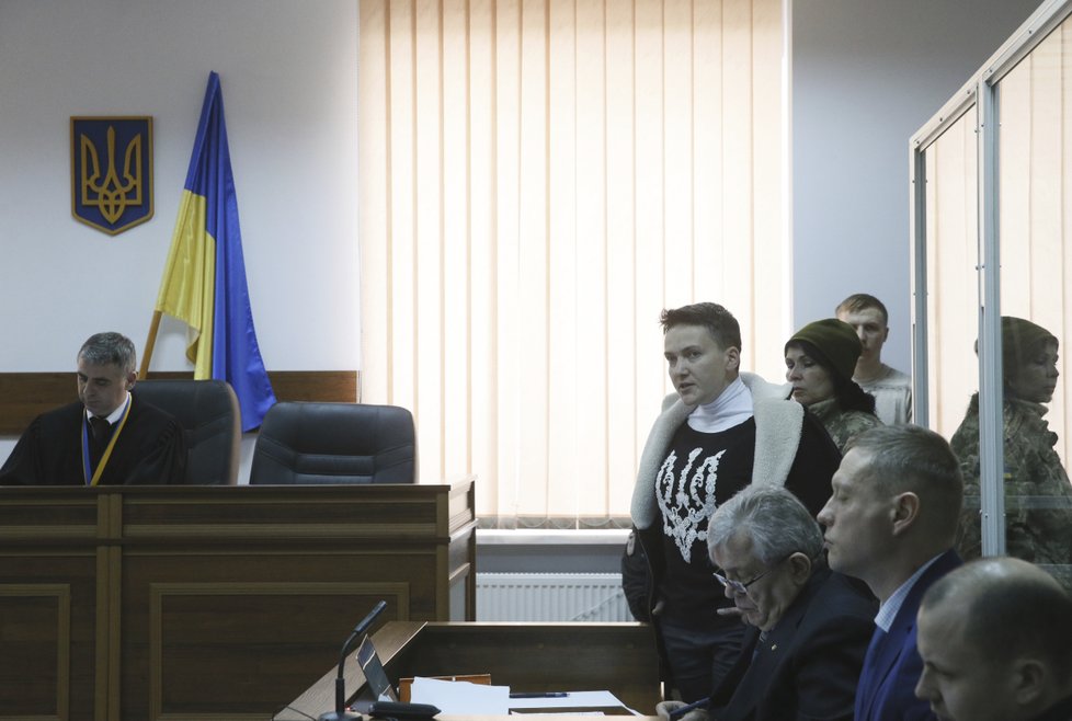 Ukrajinský soud poslal Nadiju Savčenkovou do vazby (23.3.2018)