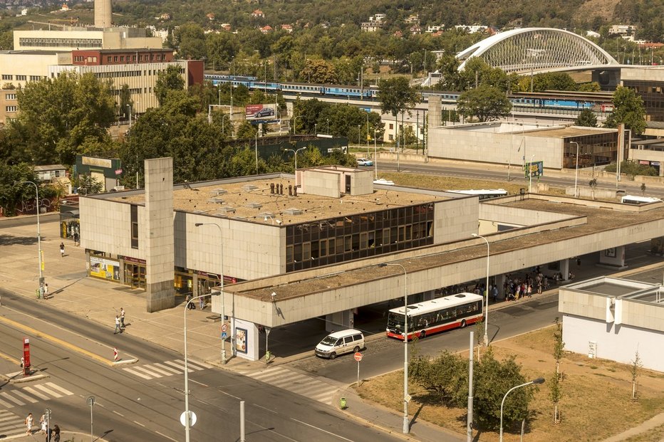 Pražský dopravní podnik spojí síly se soukromníky | e15.cz