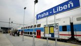 Muž (†33) zemřel po střetu s vlakem v Libni. Nehoda omezila provoz na trati, vlaky nabíraly zpoždění