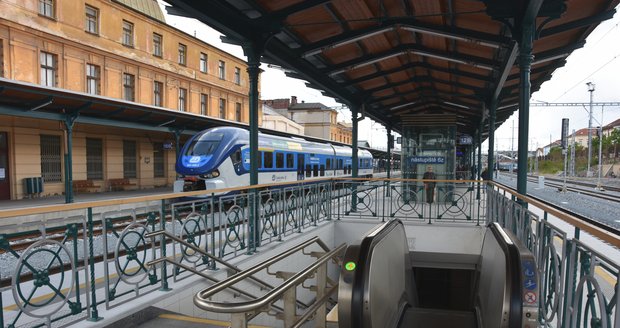Chaos na železnici jižní Moravy! Změny začínají v neděli: Zelený vagon a zrušené kasy 