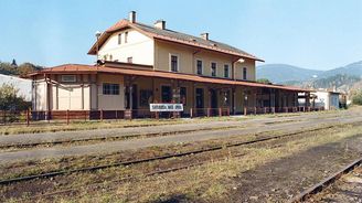 Správa železnic chce zkrátit cestu do Krkonoš, do trati nalije miliardu
