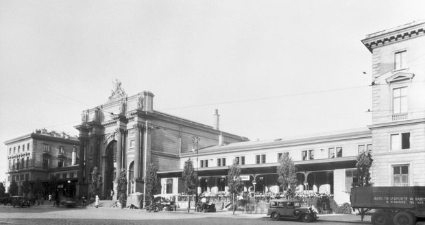 Vlakové nádraží Praha-Těšnov bývalo podle některých nejkrásnější v metropoli.