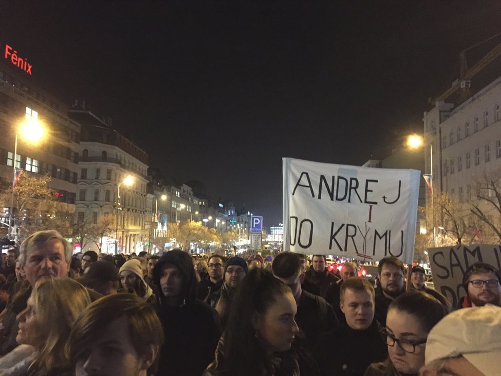 Protest proti Andreji Babišovi na Václavském náměstí v souvislosti s kauzou jeho syna Andreje juniora (15.11.2018)