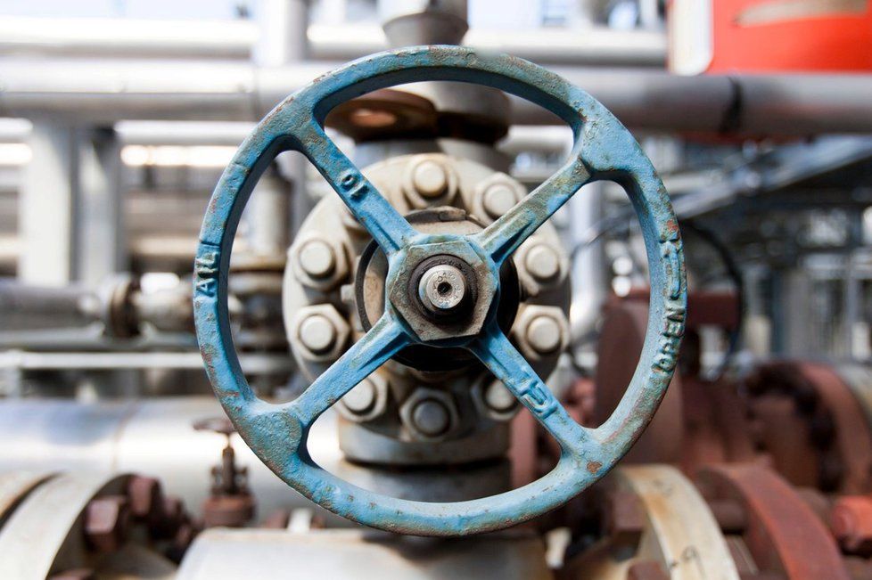 Společnost Viktoriagruppe údajně ukradla přes 6 milionů litrů nafty