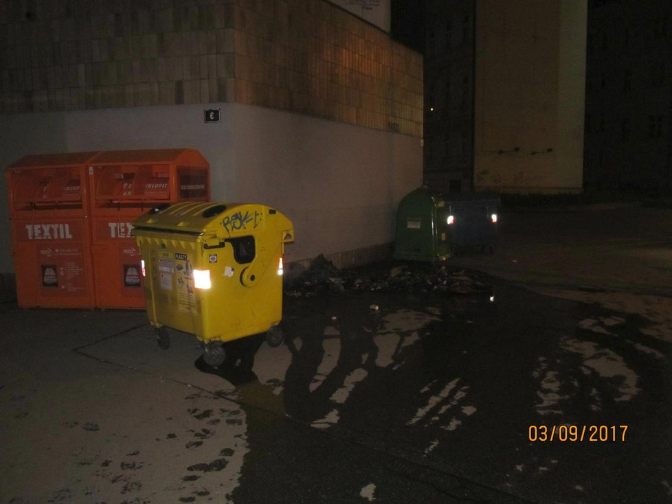 Policisté dopadli žháře, který několikrát nahlásil v Praze bombu.