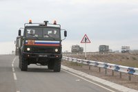 Ruské ministerstvo obrany: Arméni v Náhorním Karabachu začali skládat zbraně
