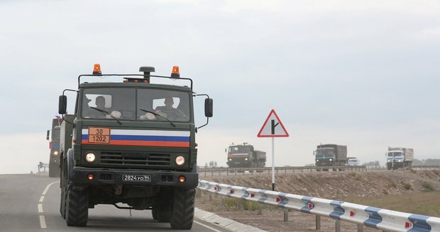 Ruské ministerstvo obrany: Arméni v Náhorním Karabachu začali skládat zbraně